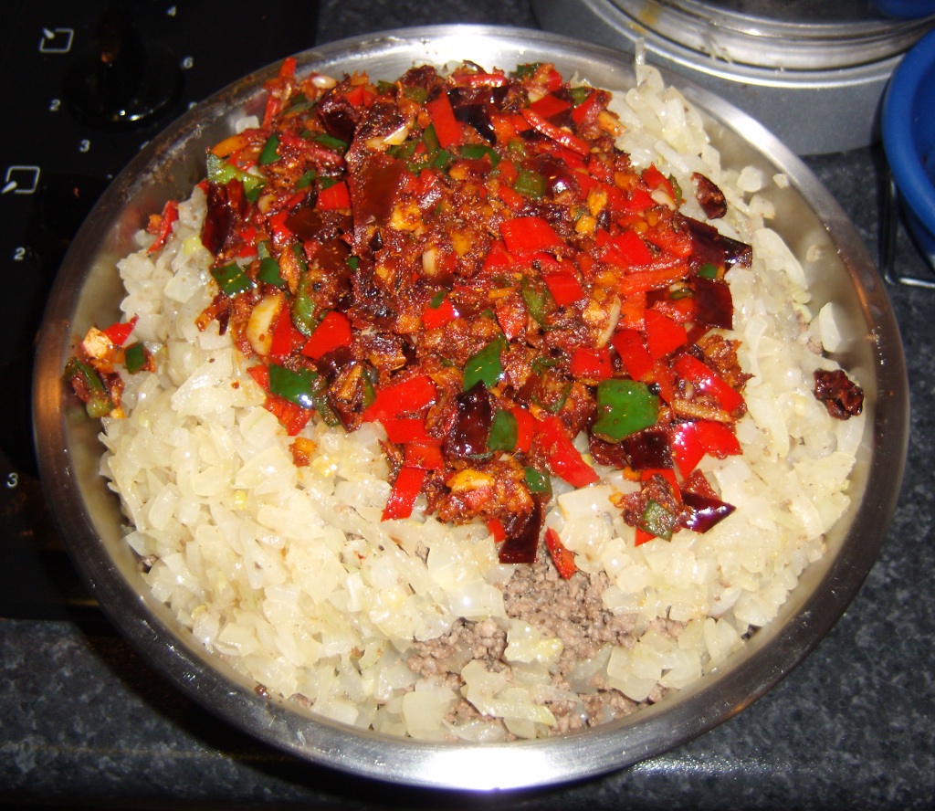 Chilli step four - veggies and chunkies