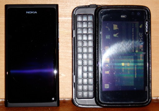 N9 and N900 (keyboard open)